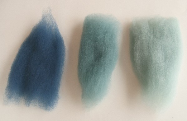 Indigo-dyed wool