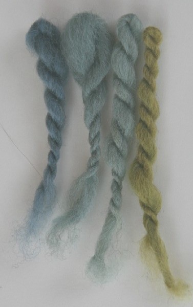 Dyeing on light grey wool