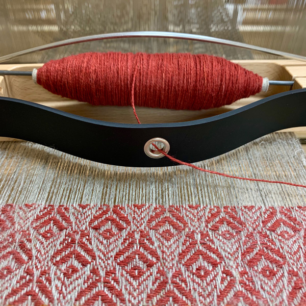 Weaving with madder-dyed yarn